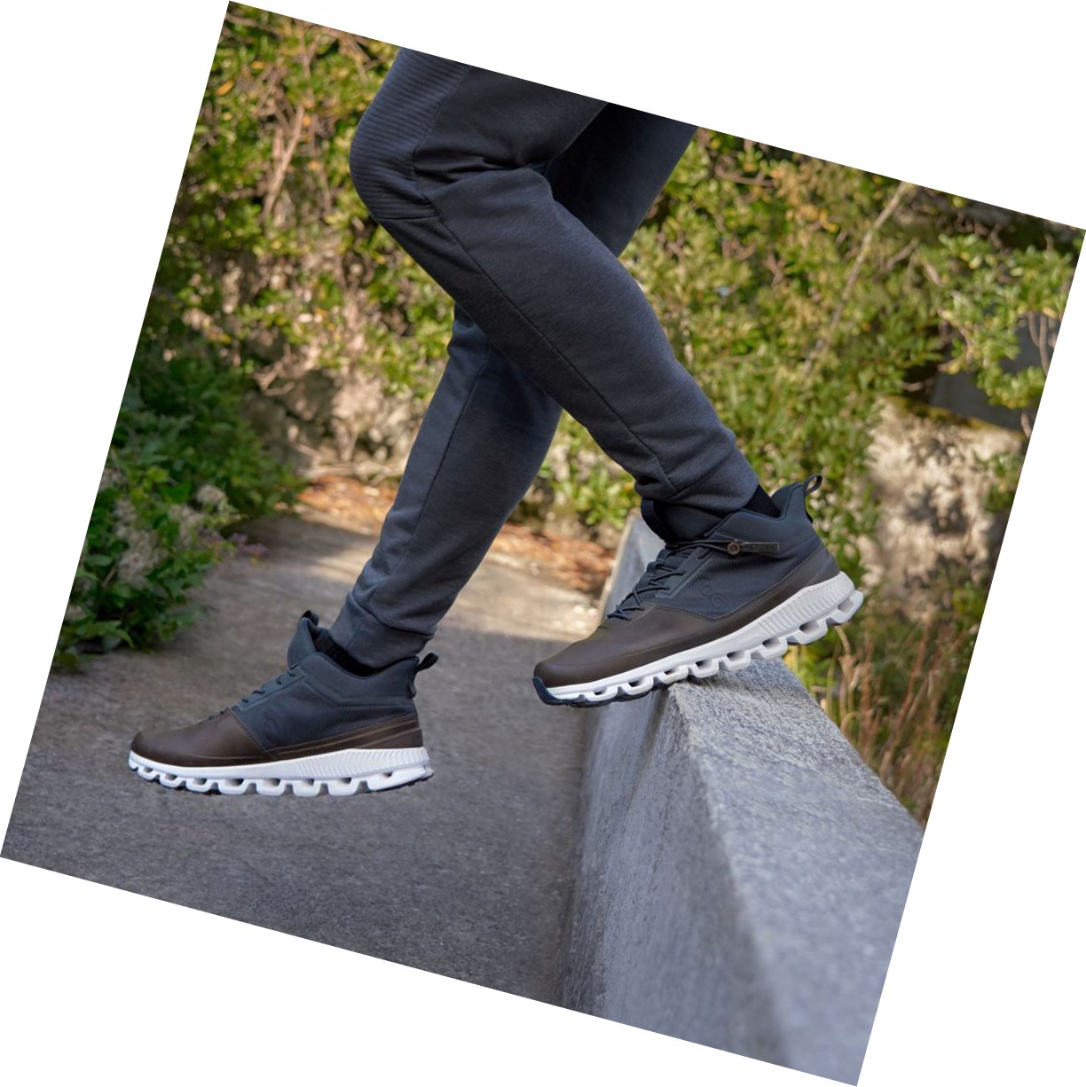 Scarpe Da Ginnastica Uomo On Cloud Hi Marroni Blu | 03VFLAIPM