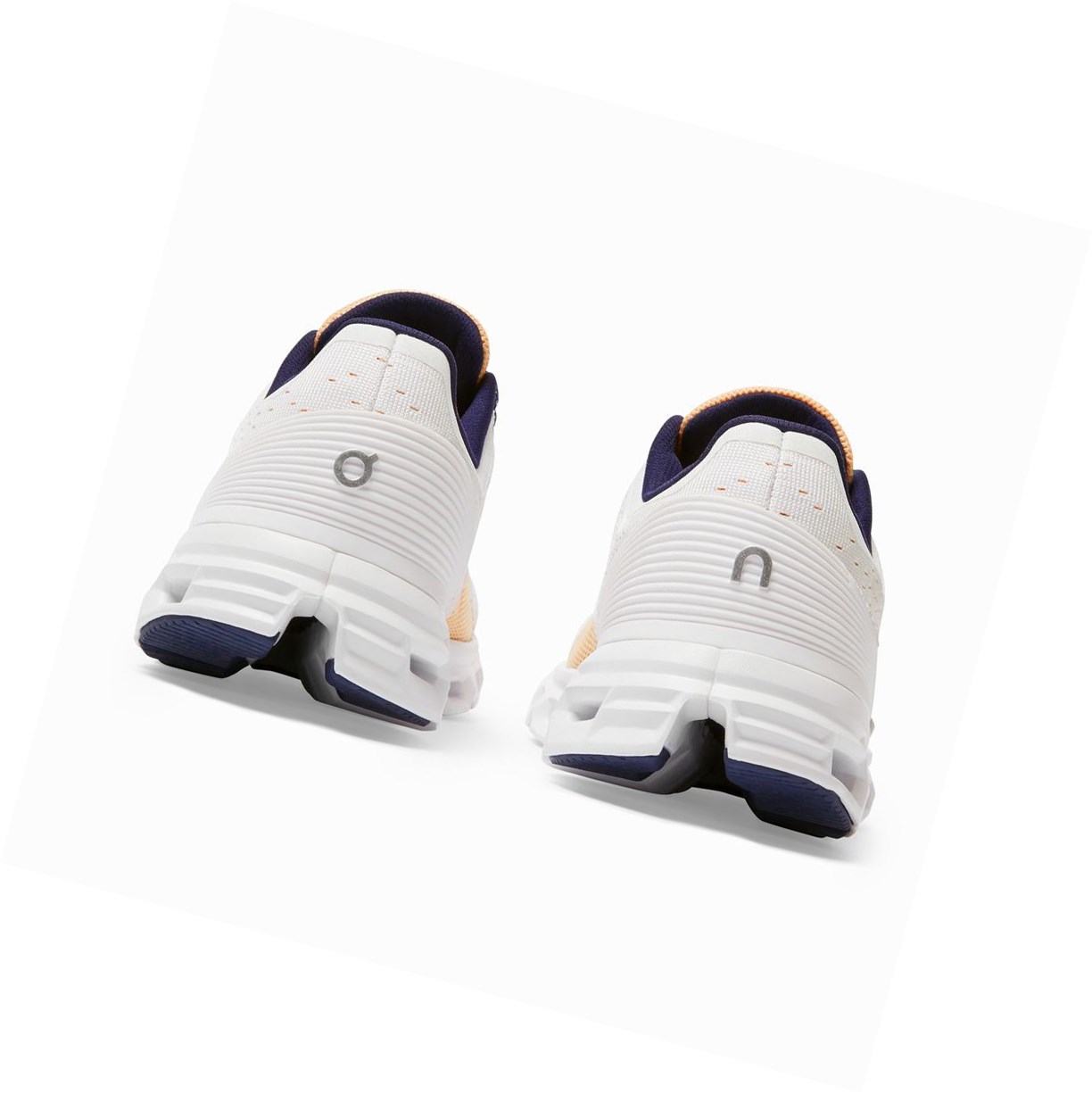 Scarpe Running Strada Donna On Cloudstratus Bianche | 65YQRWJHA