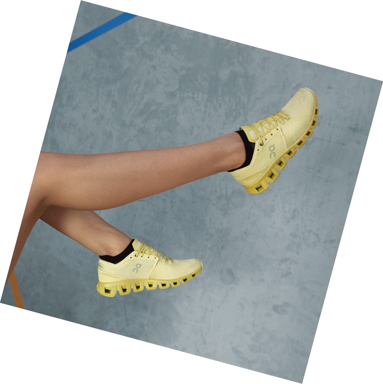 Scarpe da Allenamento Donna On Cloud X Oro | 67HEPGIBW